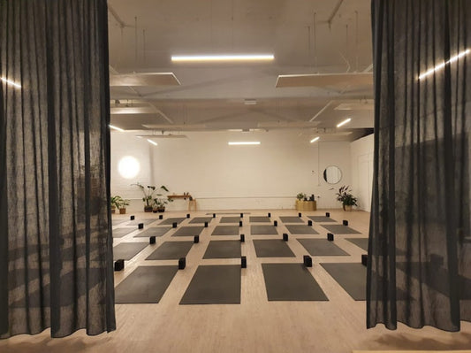 Puppy Yoga Melbourne: A Heartwarming Experience in the City 🐶
