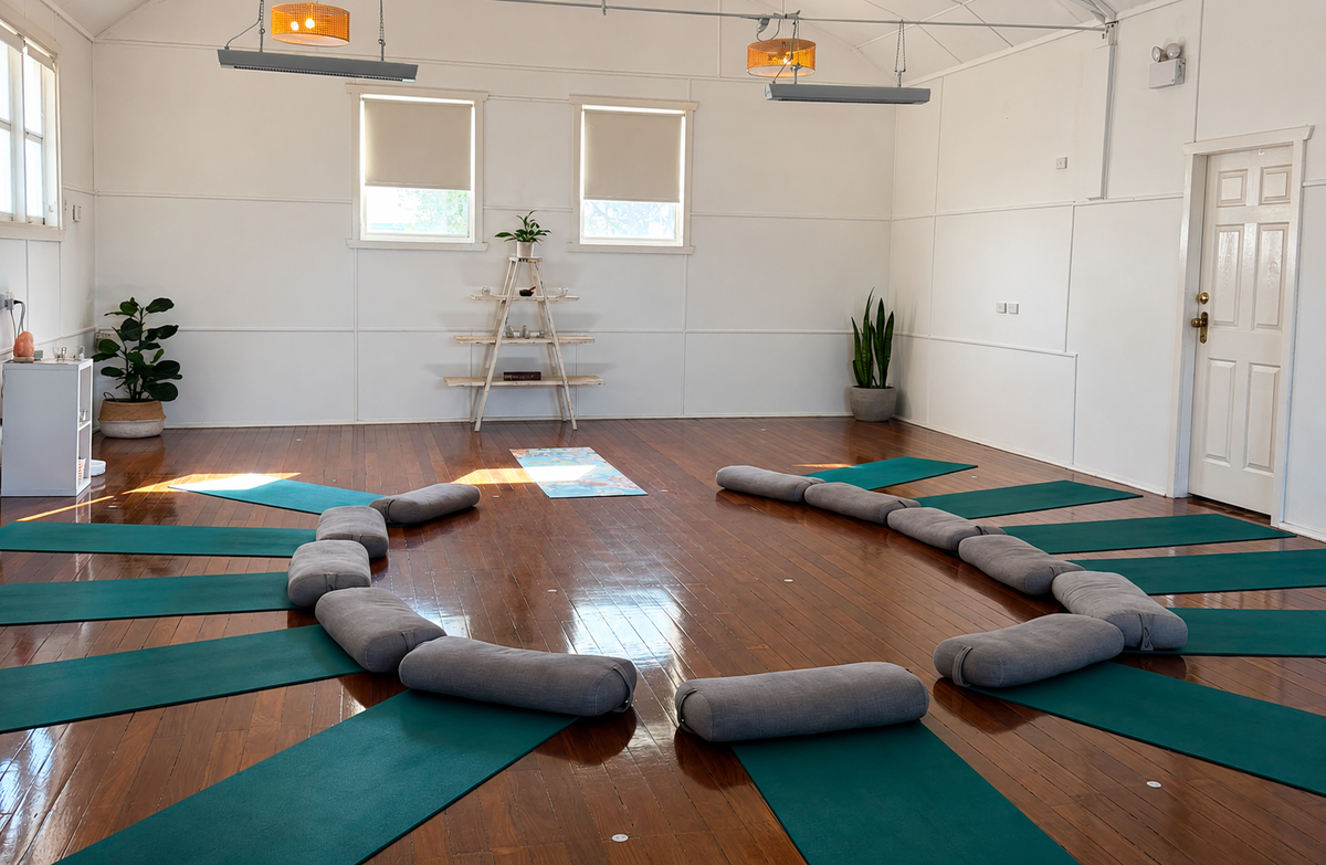 A Positiva Puppy Yoga moment